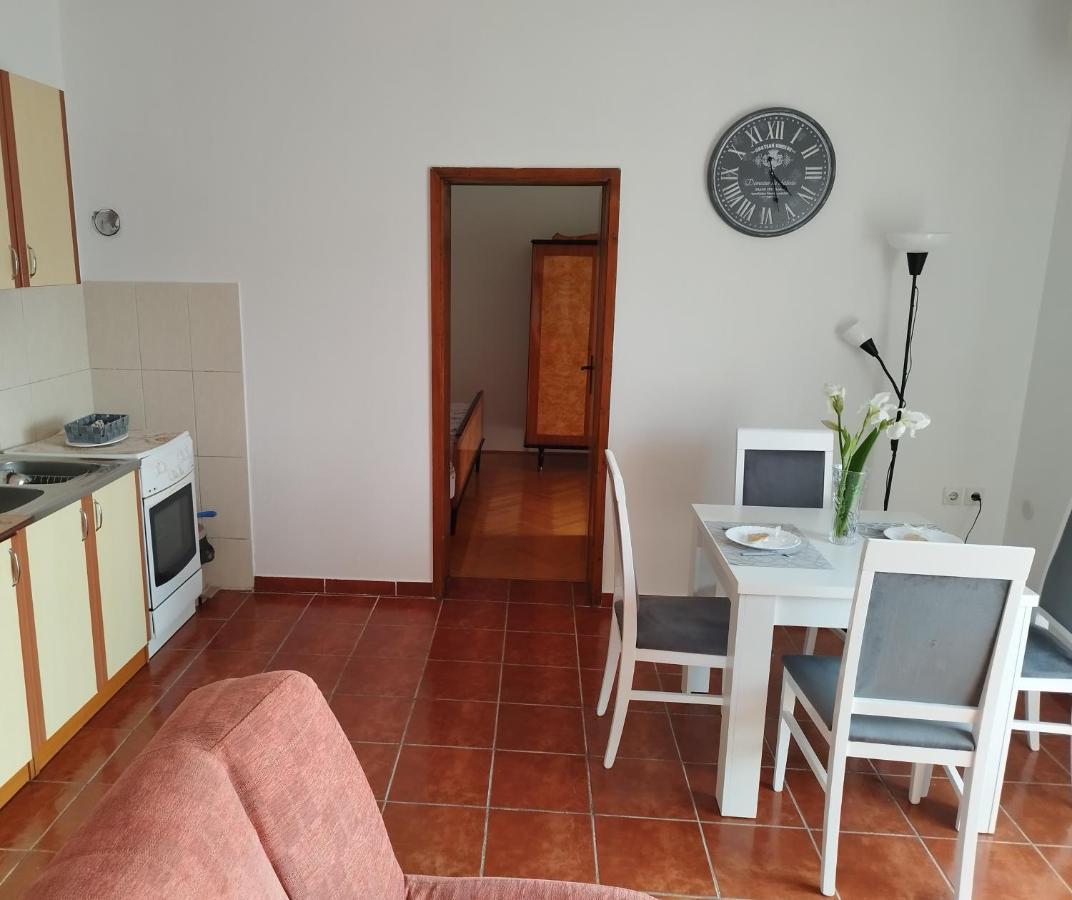 Milka Apartment Cattaro Esterno foto