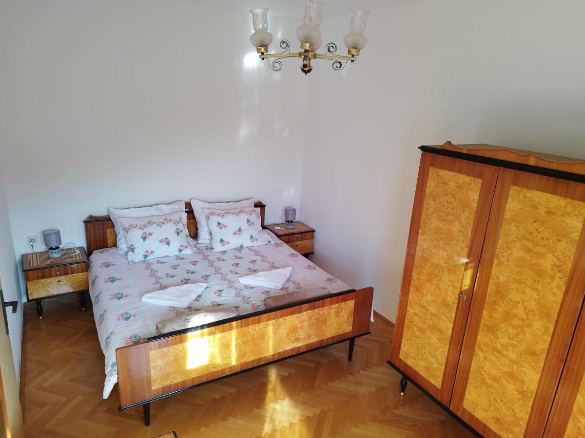 Milka Apartment Cattaro Esterno foto